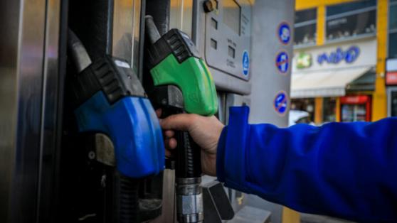 מחיר הדלק יישאר ללא שינוי באוקטובר למרות הירידה בתעריפי הנפט בעולם